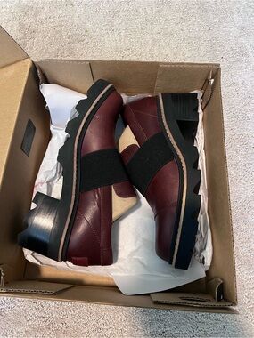 Sorel Women's Burgundy Leather Slip-On Loafers with Black Elastic